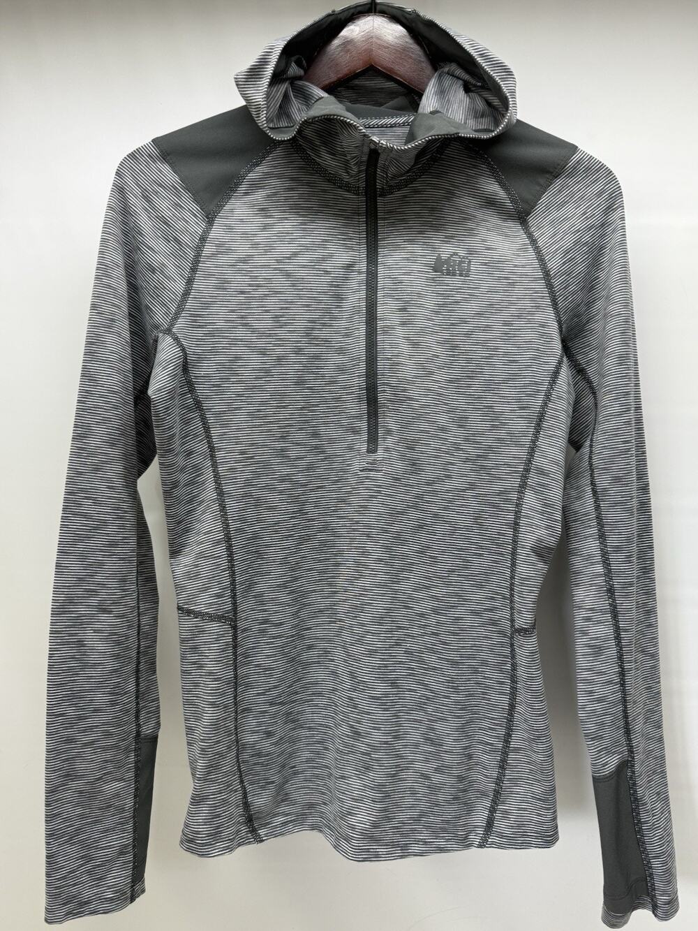 REI Co-Op Women’s Medium 1/4 Zip Lightweight Hoodie Hooded Gray Stretch Active